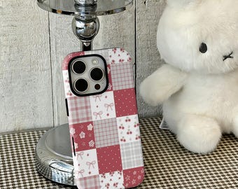Patchwork Quilt Phone Case: Cozy Retro Design Bow Phone Case, Compatible For iPhone 17 16 15 14 13 12 Pro Max, Samsung S25 24 Ultra
