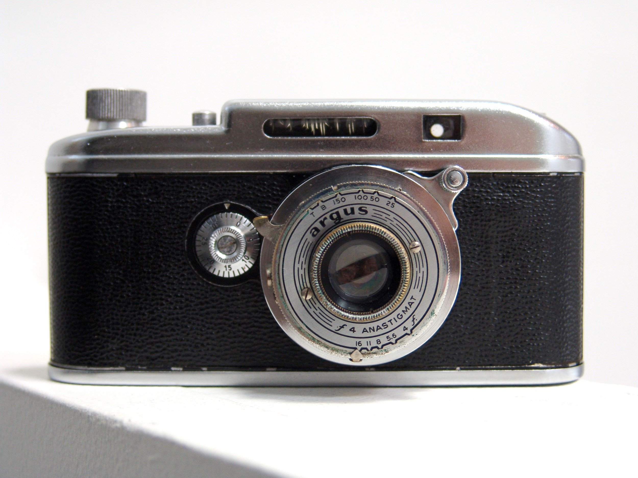 Argus A3 Art Deco 35mm Camera Made in Ann Arbor, Tested & Working