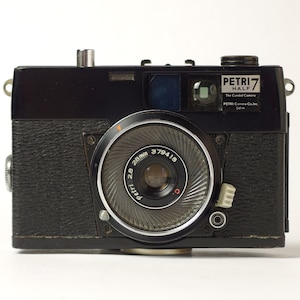 Petri 7 Half, Rare Black Ultra Compact 35mm, 1963 - Display or Repair