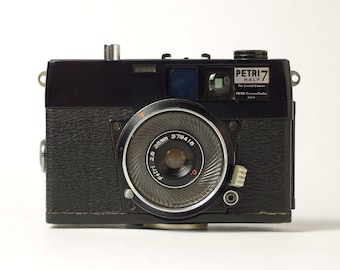 Petri 7 Half, Rare Black Ultra Compact 35mm, 1963 - Display or Repair