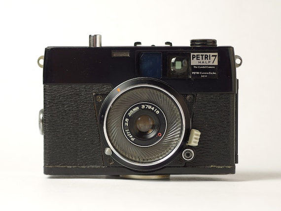 Petri 7 Half, Rare Black Ultra Compact 35mm, 1963 - Display or