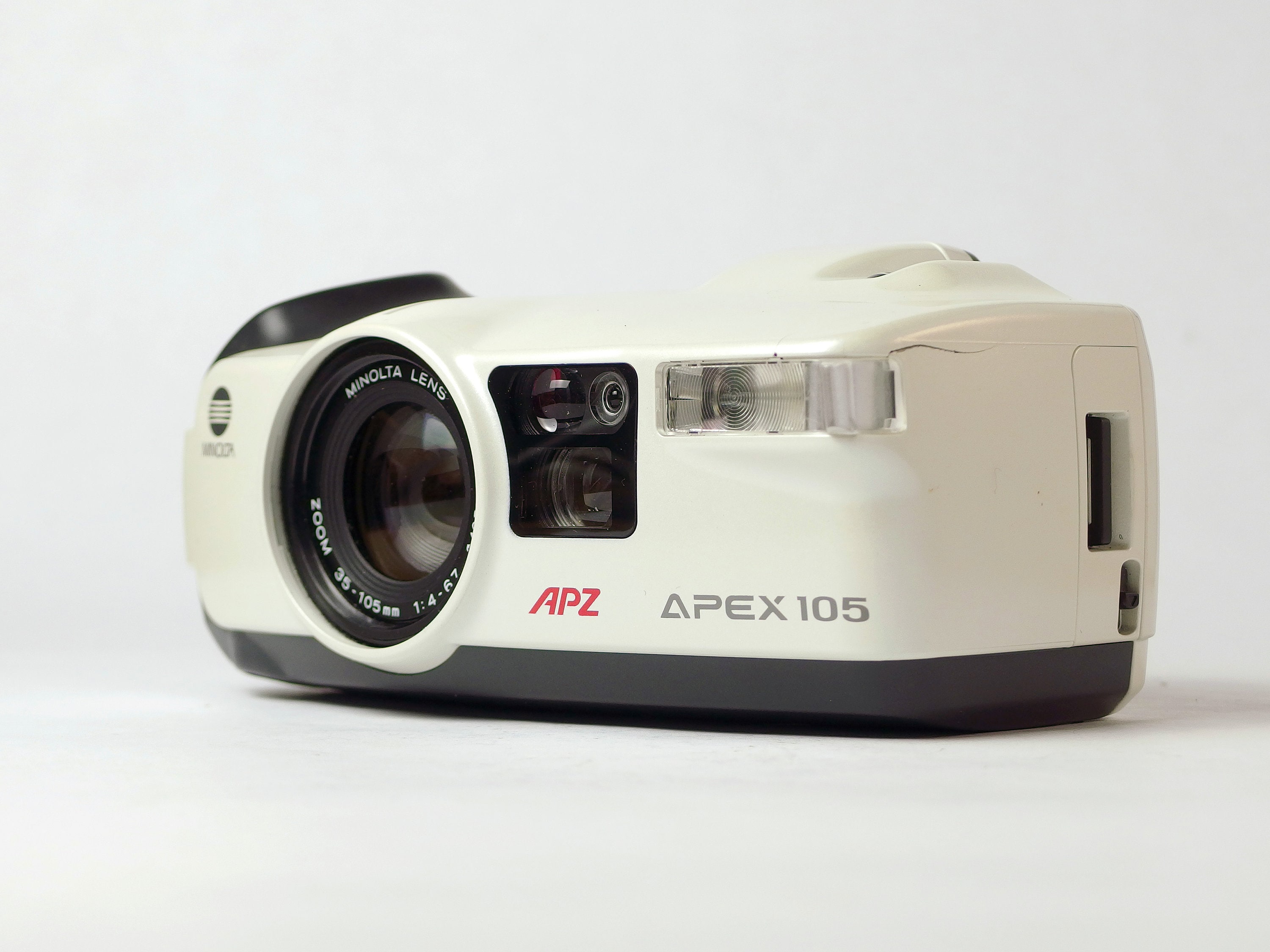 EOS650　MINOLTA APEX 105　Polaroid Spectra Minolta Apex 105 Unusual Pearl White 35mm Compact, Tested