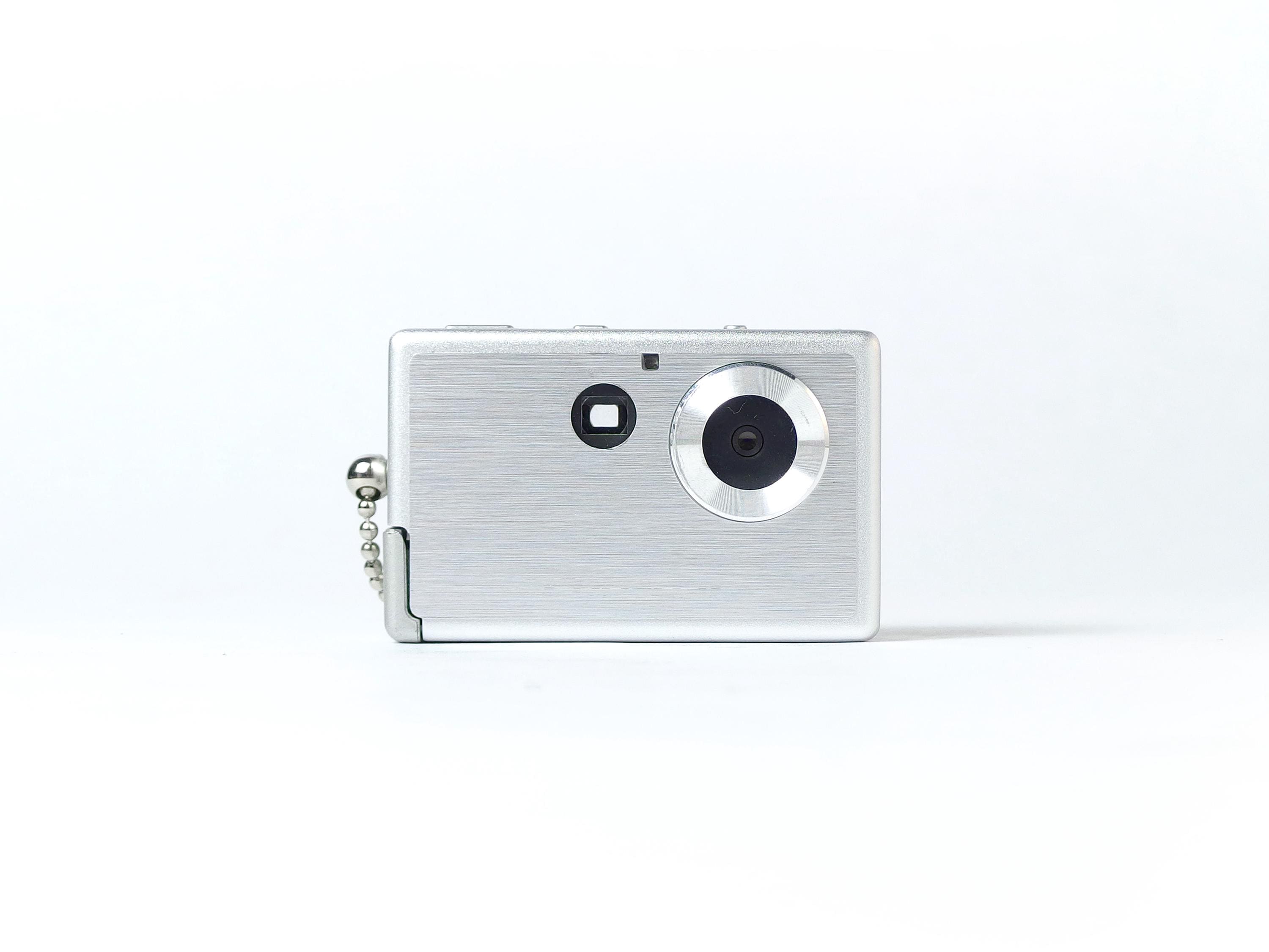 Che-ez! Splash! Rare Micro 0.3 Megapixel Lo-fi Vintage Toy Digital