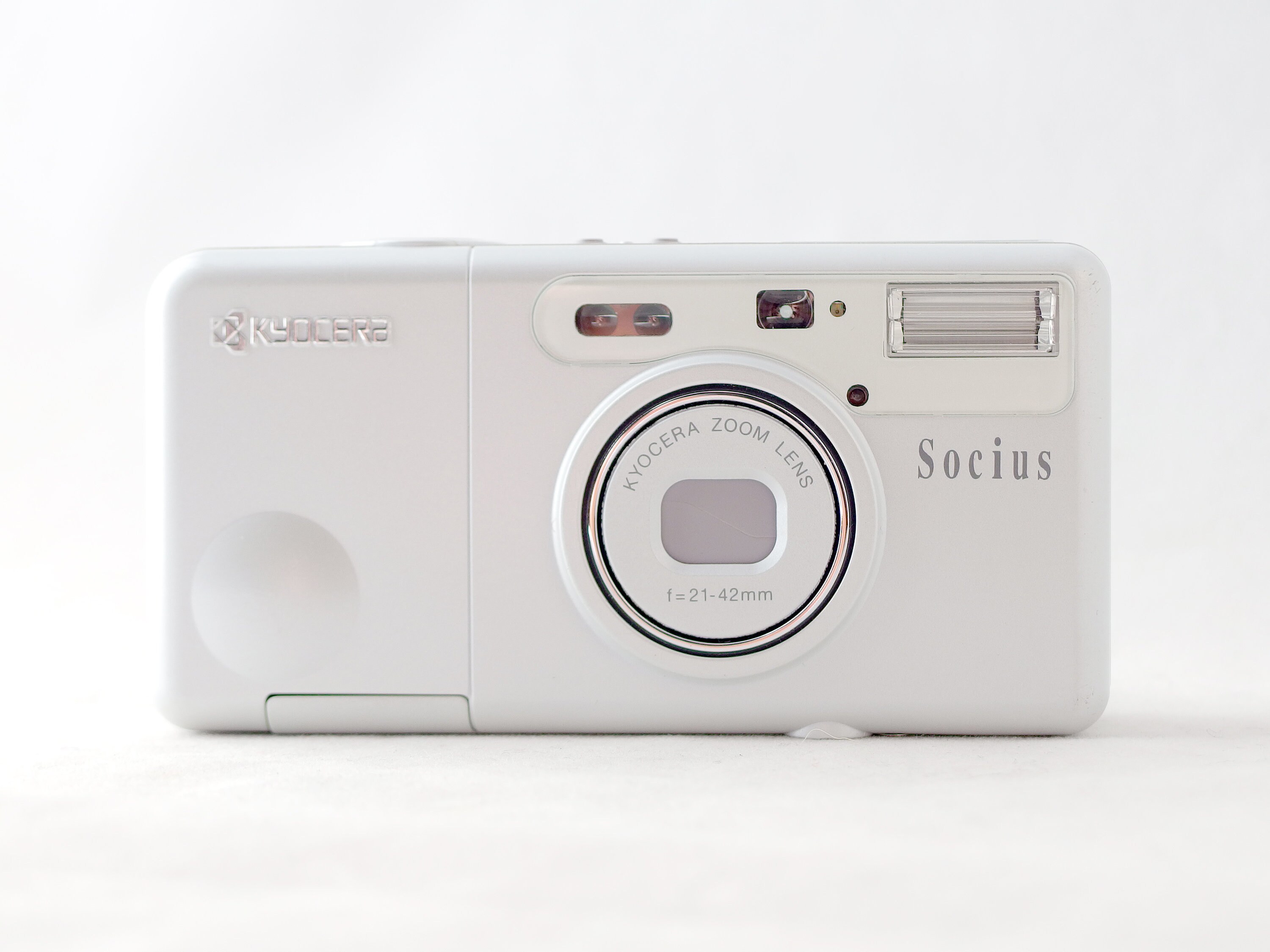 KYOCERA Socius APSフィルムカメラ 希少な動作品】KYOCERA Socius APSフィルムカメラ - メルカリ