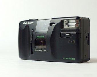 京セラ Slim T フィルムカメラ 電池付 液晶ボタン不良あり 京セラ Slim T フィルムカメラ 電池付 液晶ボタン不良あり