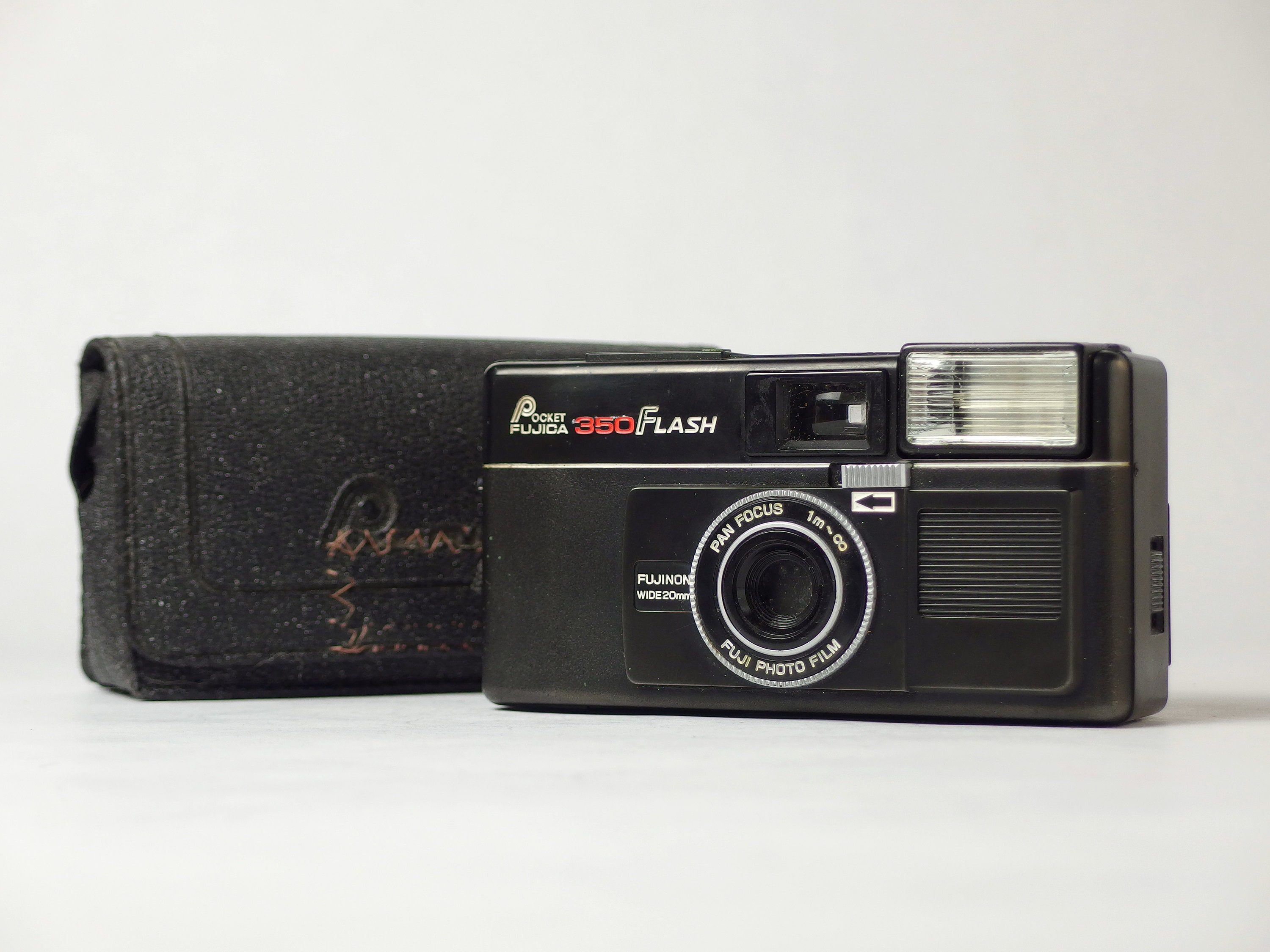FUJICAカメラ Fujica Pocket 350 Vintage Camera for 110 Film, Working but No
