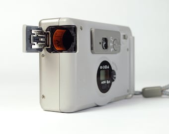 コニカ　Revio Konica Revio CZ Rare Point-and-shoot Camera for APS Film