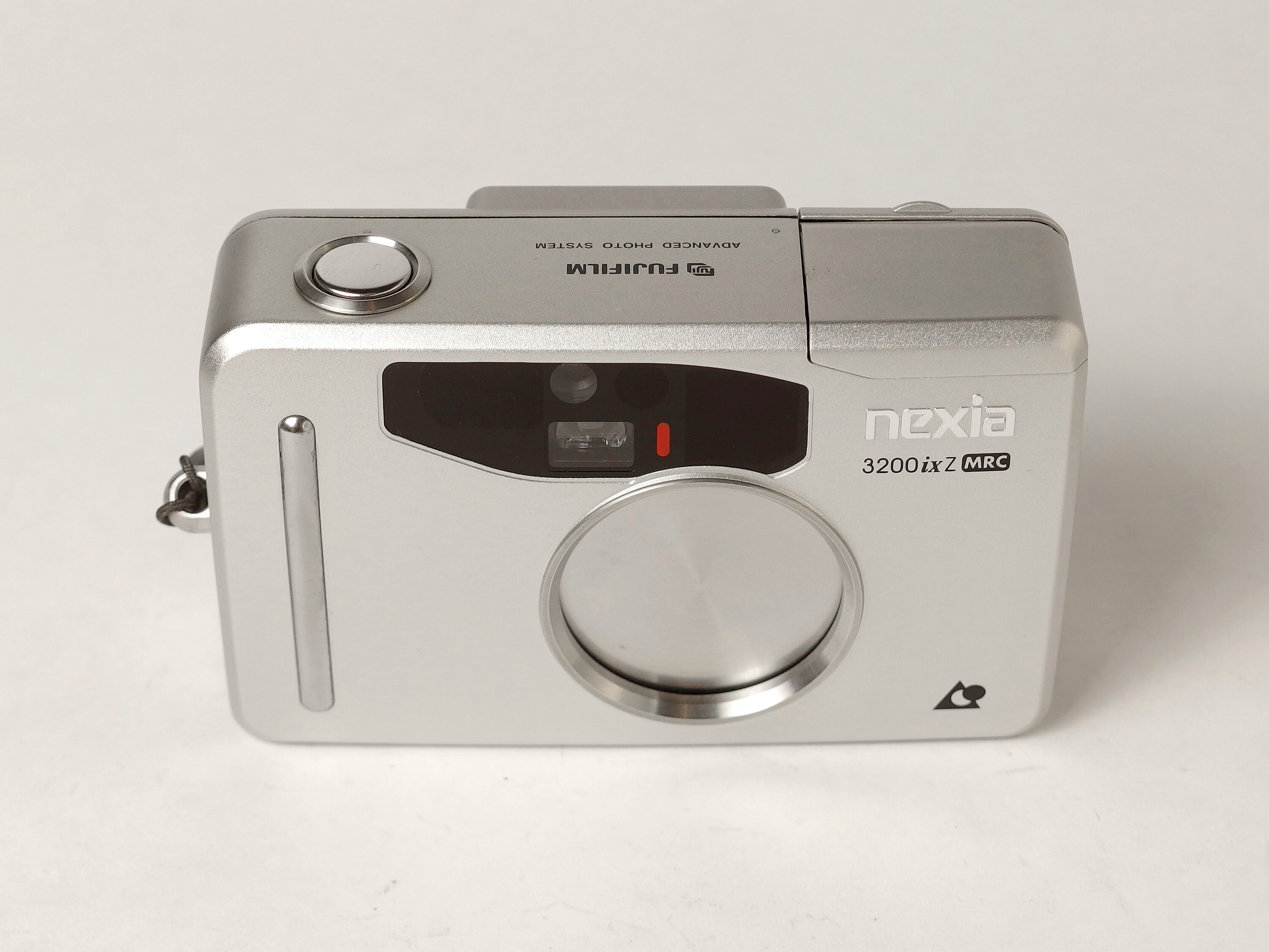 Fuji Nexia 3200 Ixz MRC Premium APS Film Camera, Tested & Working Fuji Nexia 3200 Ixz MRC Premium APS Film Camera, Tested & Working