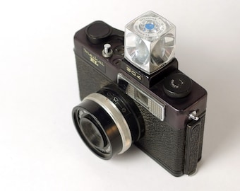 希少‼️ Konica コニカ　K−mini コンパクトフィルムカメラ　PINGU KONICA K-MINI PINGUのYahoo!オークション(旧ヤフオク!)の相場