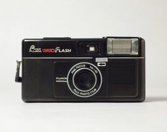 ペンタックス ピノ J 希少なレッド ビンテージ 35 mm コンパクト