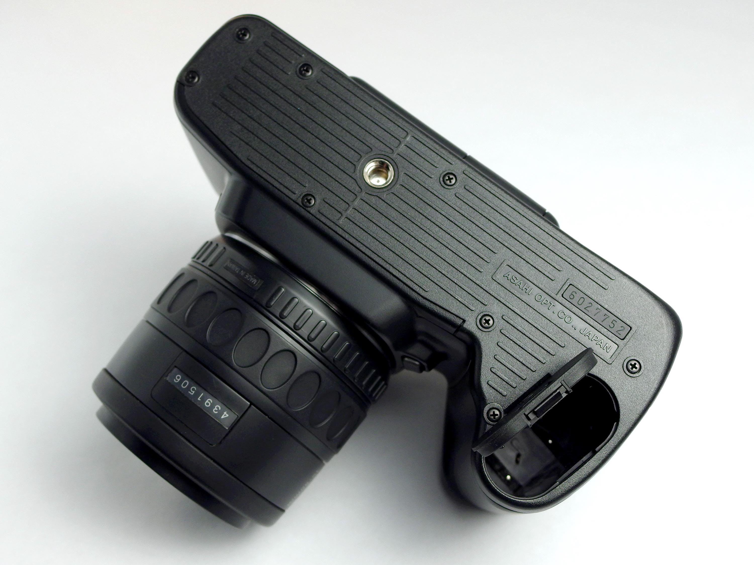 Pentax Z-20 Shiny Black Fully Automatic SLR, Near Mint With 35