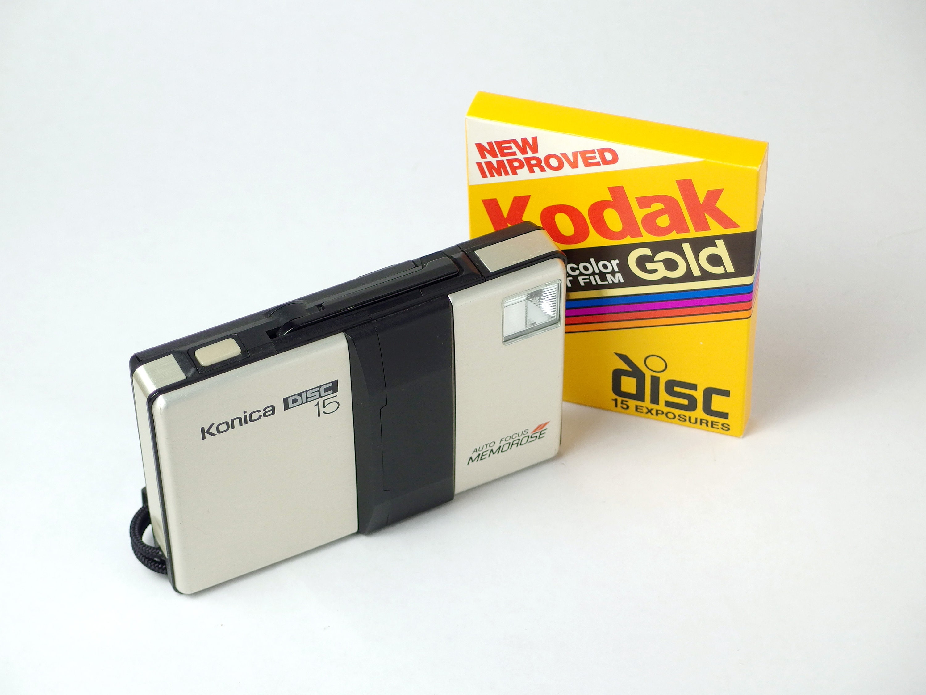 Konica Disc 15 Memorose Rare Super Slim Camera With Film! Japan