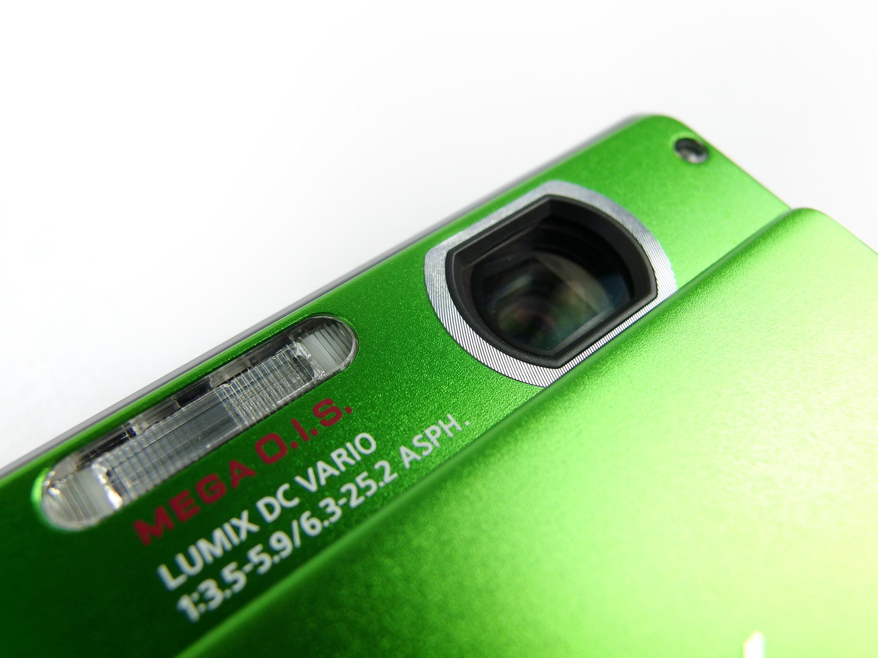 Panasonic LUMIX DMC-FP1 グリーン Panasonic Lumix DMC-FP1 (Green) 12.1-megapixel digital