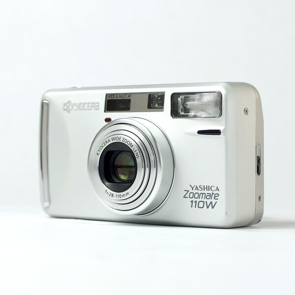 Kyocera x Yashica Zoomate 110W Wide-Angle Vintage 35mm Camera, Tested & Working, Japan, 1997