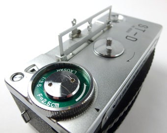 Viscawide 16 ST-D, Panoramic Swing-lens Camera for 16mm Film