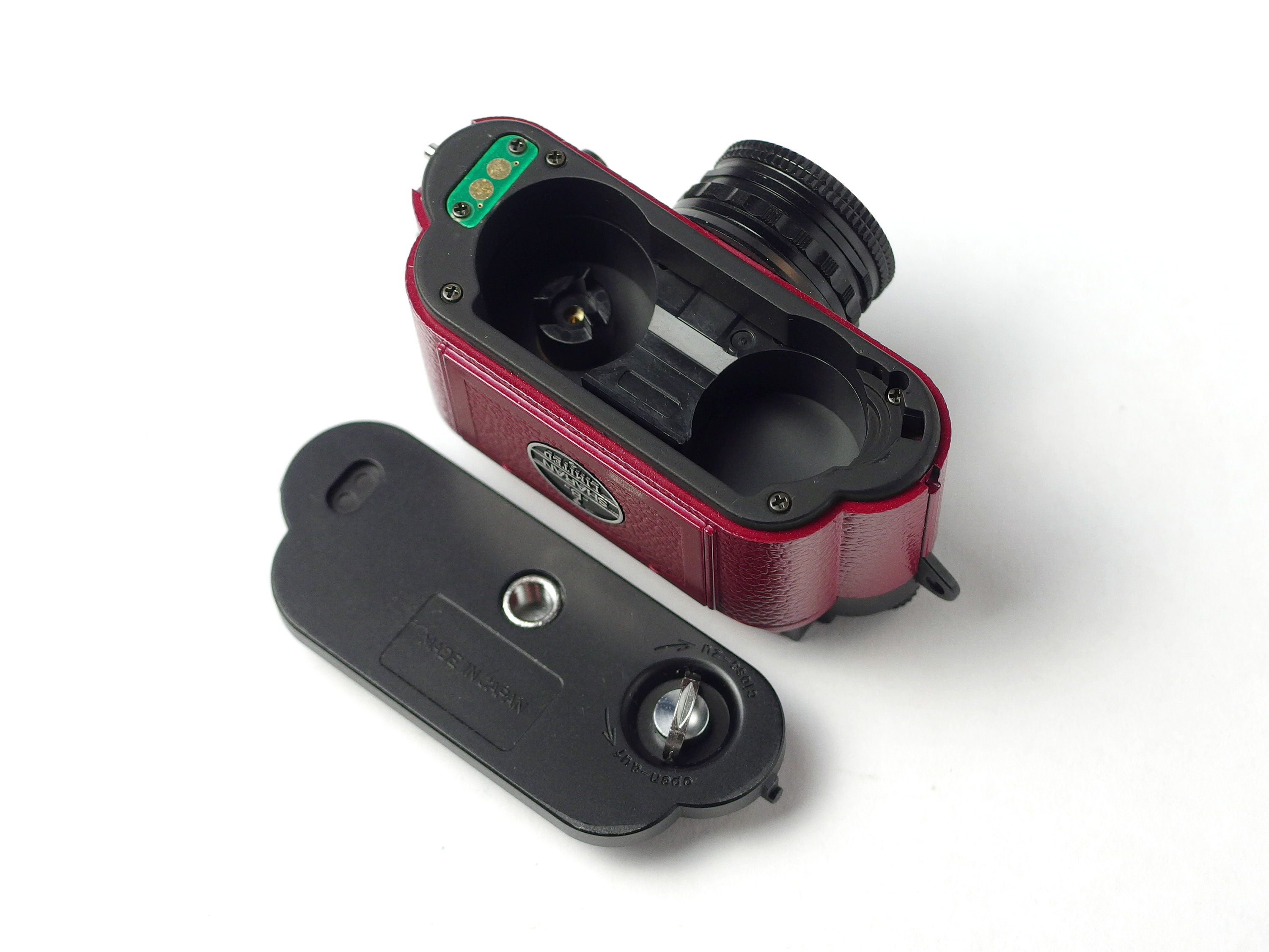 Sharan B Tiny Rangefinder With Film - Rare Wine Red Minox