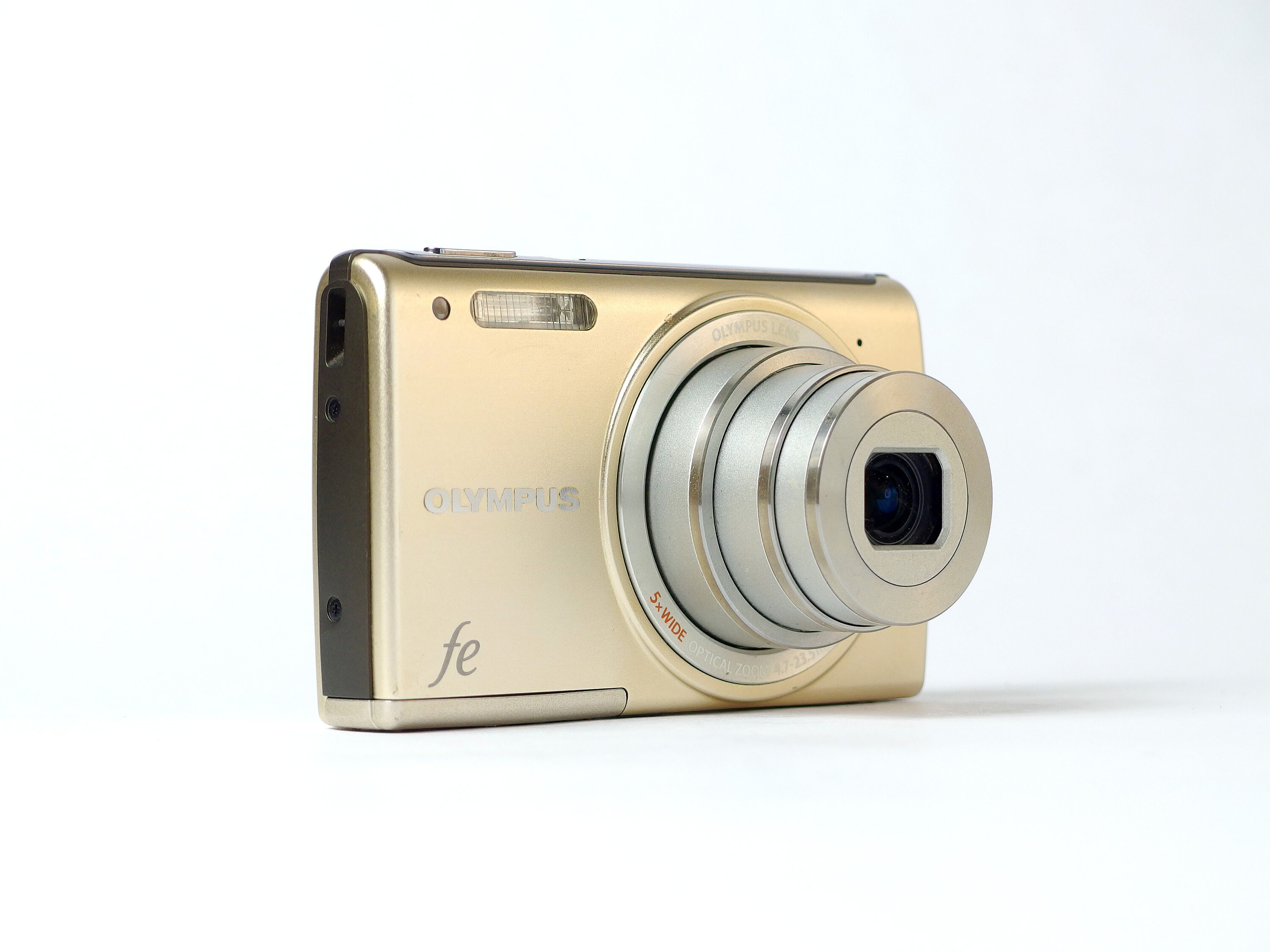 OLYMPUS FE-5050 ゴールド Olympus FE-5050