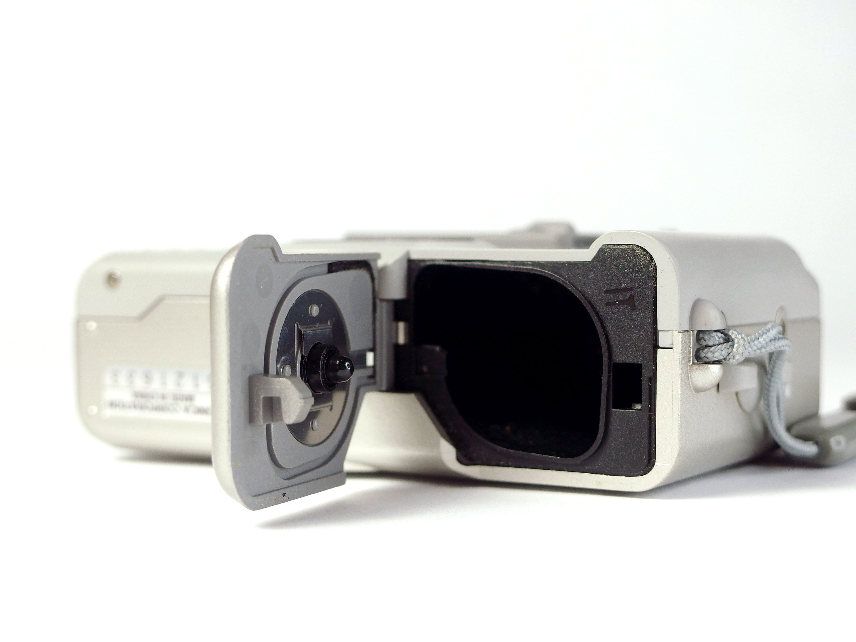 Konica Revio CZ Rare Point-and-shoot Camera for APS Film, Tested