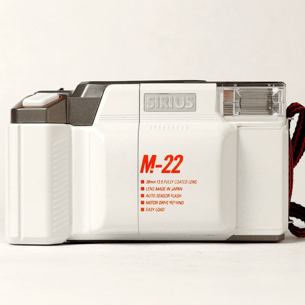 Sirius M-22 White Sci-Fi Compact 35mm Camera, Sold in the UK, Vintage 1980's