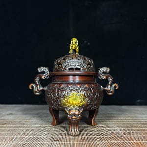 5.71" Pure Copper Gilded Incense Burner with Suan-Ni Finial, Chi-Dragon Ears and Full Relief Twisted Lotus Pattern on Beast Legs