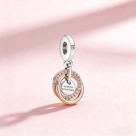 Delicate Interlocking Circles Pendant, Polished T… - image 1