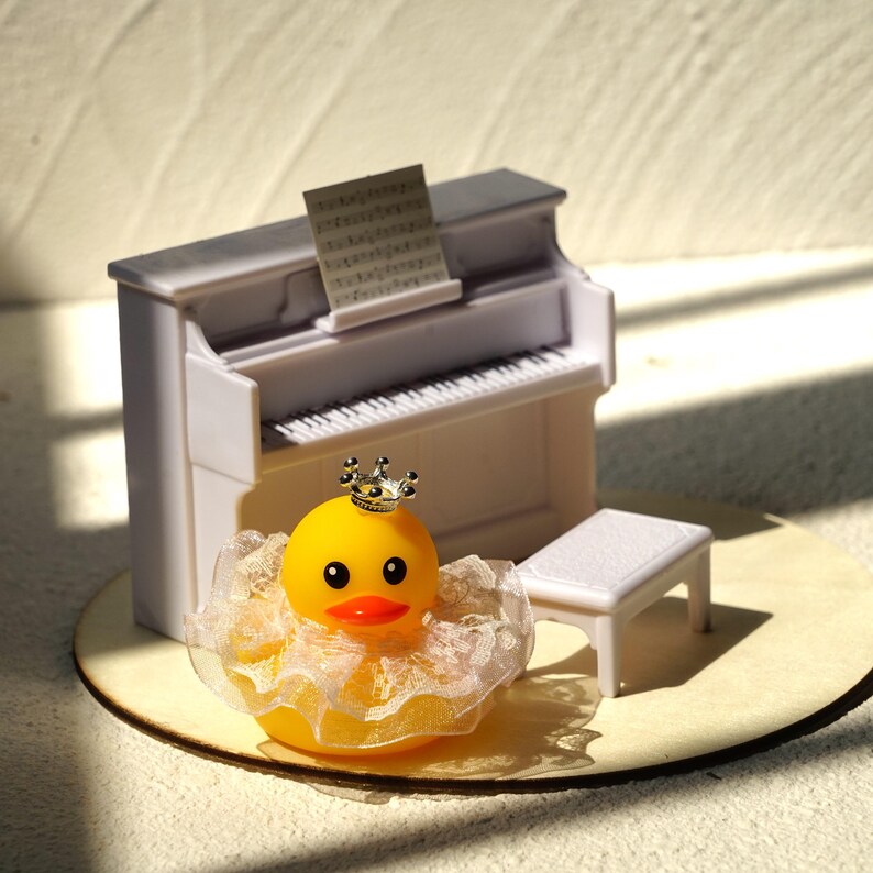 Canard en caoutchouc pour piano, remerciements pour professeur de musique, cadeau de piano, décoration esthétique de piano pour salle de musique, cadeau de récital pour pianiste image 4
