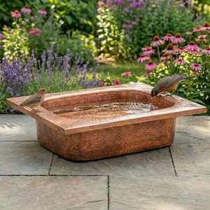 Grand bain d'oiseaux en cuivre, bassin en cuivre massif martelé à la main, fontaine rectangulaire pour jardin, fabrication artisanale marocaine, sanctuaire pour oiseaux chanteurs