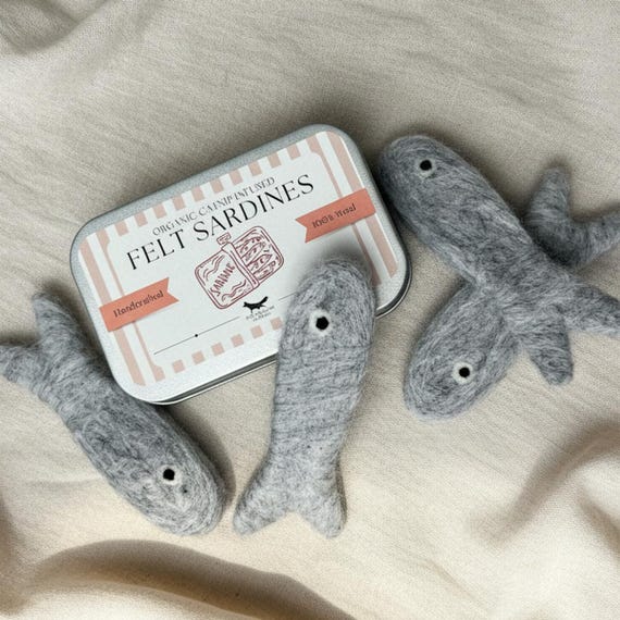 Hand-Felted Catnip infused Wool Sardines in Tin –  Natural Cat Toy | Gifts for Cats, Felt Cat Toys