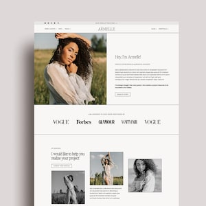 Op de afbeelding: Website-ontwerp met de naam "ARMELLE" bovenaan, met een portret van een vrouw met krullend haar. De site bevat tekst, afbeeldingen en logo's van Vogue, Forbes, Glamour en Vanity Fair.