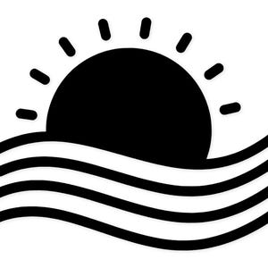 Puede incluir: Gráfico en blanco y negro de un amanecer sobre el océano. El sol es un semicírculo negro sólido con líneas radiantes. Debajo del sol hay tres líneas negras curvas que representan las olas.