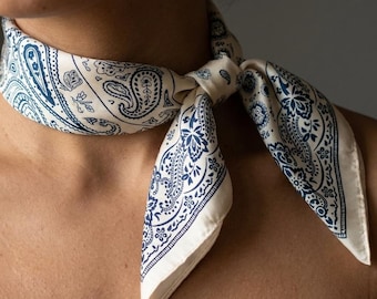 Luxury Mulberry Silk Scarf,Hand-Rolled 70x70cm Square Wrap, Vintage Floral Silk Kerchief,Elegant Head Scarf for Women,Artisan Silk Gift Her