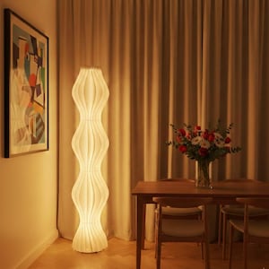 Lámpara de pie moderna LED nórdica blanca escultural para sala de estar