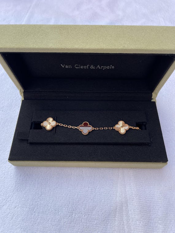 Pre-Owned Authentic Van Cleef Arpels Vintage Alha… - image 1