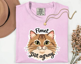Brown Tabby Cat Face Graphic Tee, Whimsical Illustration Shirt, Animal Lover Apparel