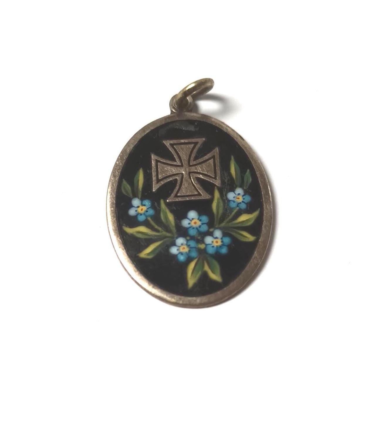 Médaillon en or ancien - Bijoux anciens - Pendentif or