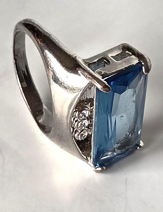 Massive statement ring with light blue crystal (1… - image 6