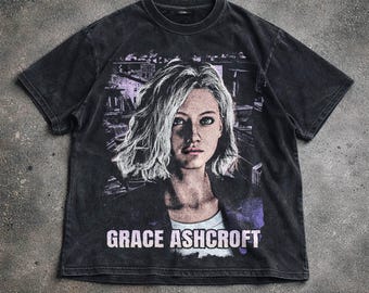 Koszulka z motywem Resident Evil Claire Redfield w stylu vintage, sprana, z nadrukiem, zniszczona, bluza z kapturem, unisex, prezent dla niego i dla niej.