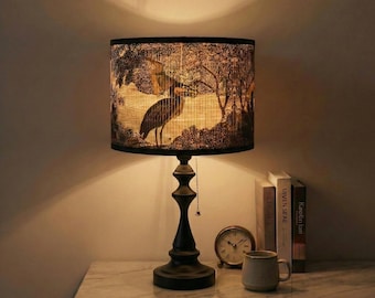 Lámpara de mesa de bambú Heron, lámpara de escritorio vintage con diseño de pájaro, pantalla de bambú artesanal, iluminación ambiental para el hogar y el dormitorio, regalos de inauguración.