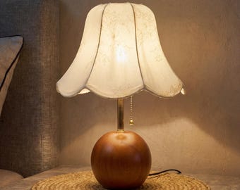 Peony Scalloped Shade Table Lamp, Round Wood Ball Base Bedside Light, Vintage Retro Floral Fabric Lamp, Warm Ambient Bedroom Lighting