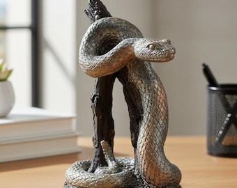 Handgefertigte Schlangenskulptur auf Holz 29 cm: Realistische Schlangen-Statuen-Dekor, Einzigartige Wildtier-Kunst, Gothik-Innendekoration, Python-Figur Geschenk