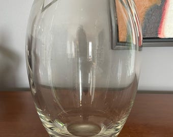 Jarrón antiguo de cristal de plomo transparente de Tarnow, Polonia, con diseño de boca de pez abierta.