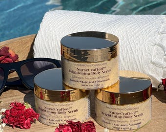Verhelderende lichaamsscrub, exfoliant met kurkuma en niacinamide, scrub met sheaboter en suiker.