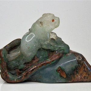 Handmade Serpentine Carved Sculpture Figurine, Multi Colored, 2.25&quot; x 3&quot;.