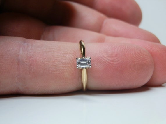 Natural Diamond & 14k Gold Solitaire Engagement R… - image 5