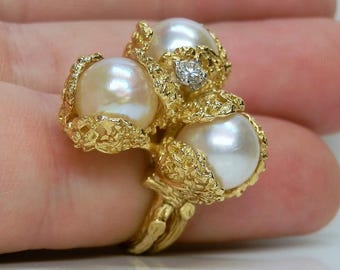 Vintage 18k Gold, Pearl & Diamond Cocktail Ring, 22 grams, Heavy, Designer piece.