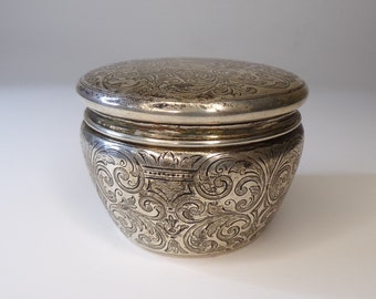 Tiffany & Co. Sterling Silver, Covered Box, Dresser Jar, New York, 1907-1947. Hallmarked. 3" x 2.25"