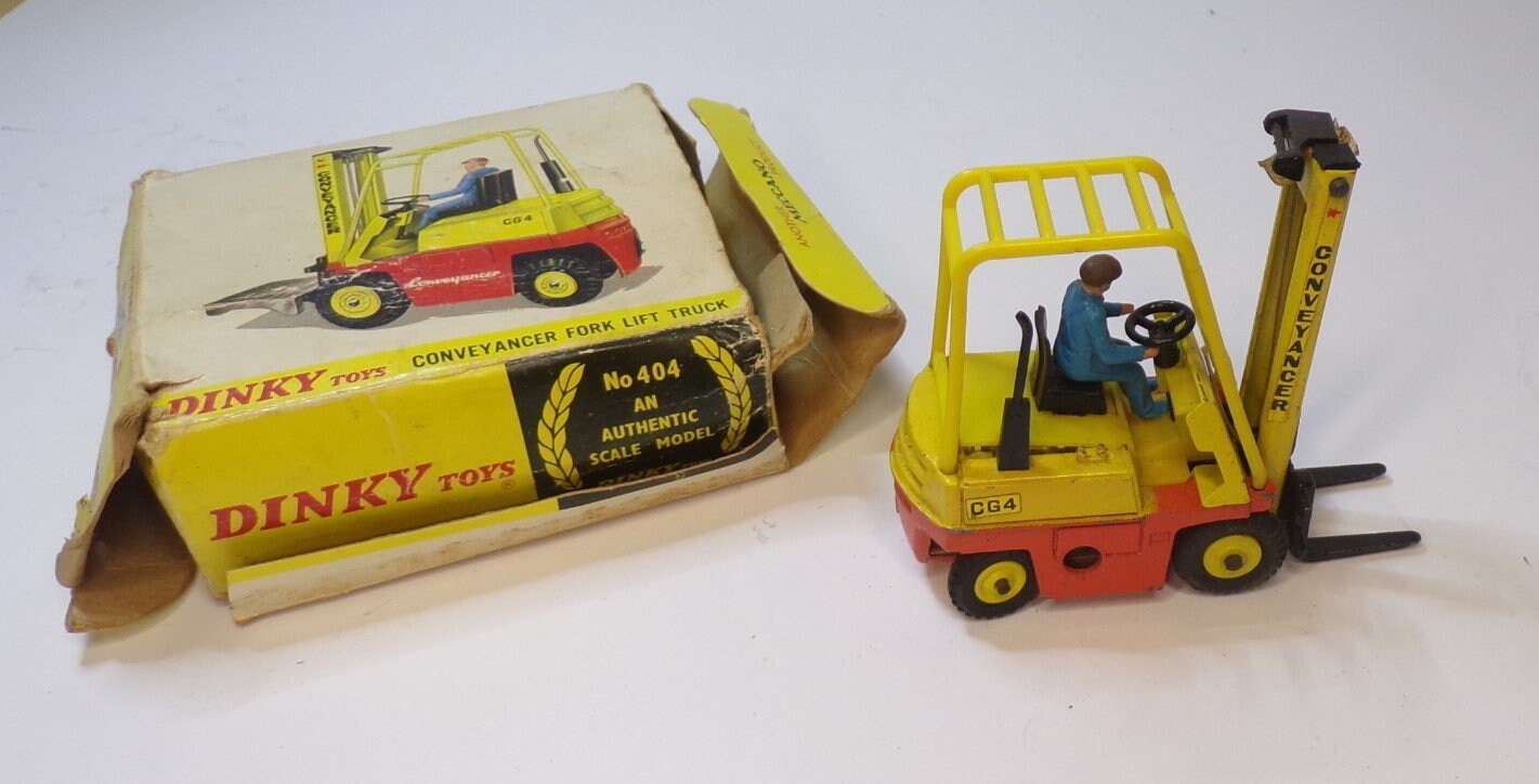 Original Dinky Toys #404. Conveyancer Fork Lift Truck. Die Cast