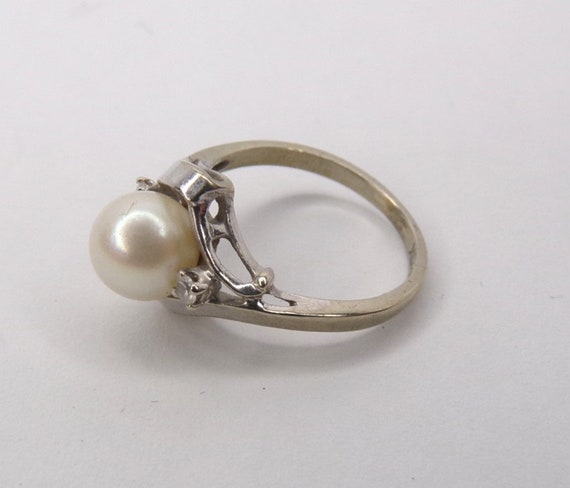 Vintage Pearl and CZ, 10k White Gold Ring. Size 3… - image 3