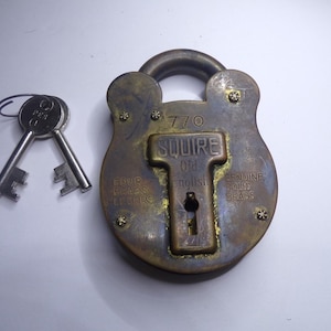 Antique Squire Brass Lock, with 2 keys. Made in England