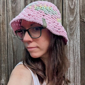 Granny Stitch Pink - Pastel Bucket Hat
